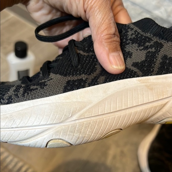 Sorel Black Gray and White Sneakers with Cushioned Midsole size 7 - Picture 14 of 15